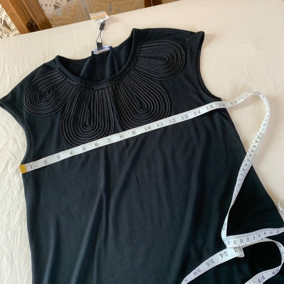 Cable & Gauge Short Sleeve Embroidered scoop neck Small NWT - Picture 9 of 9